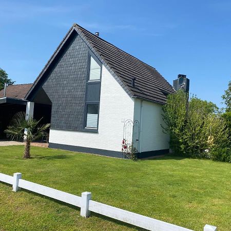 Traumhaftes Geraeumiges Ferienhaus In Meernaehe Bruinisse Eksteriør bilde